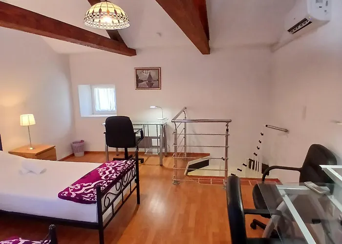 Original Mediterranean House Tatil Evi Vodnjan